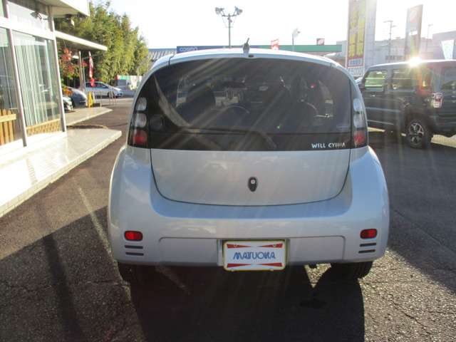 2003 Toyota WiLL – thumbnail 3