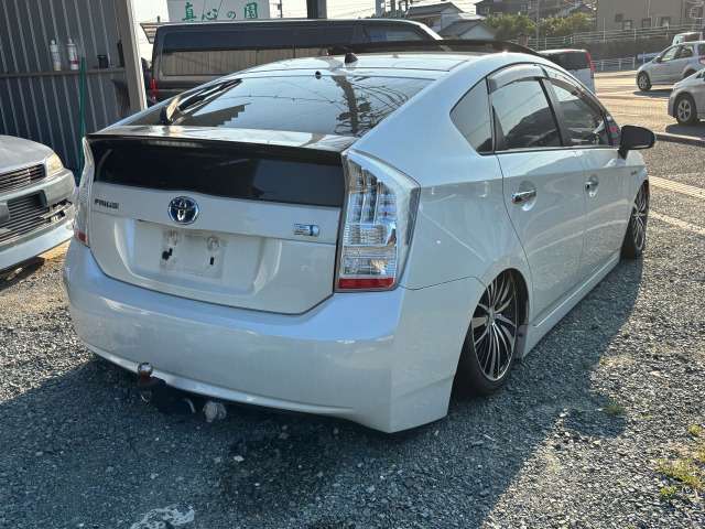 2009 Toyota Prius – thumbnail 2
