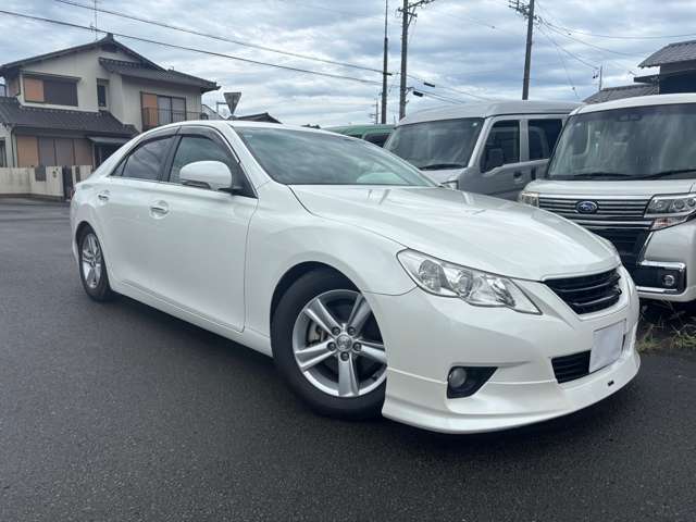 2010 Toyota Mark X – thumbnail 2