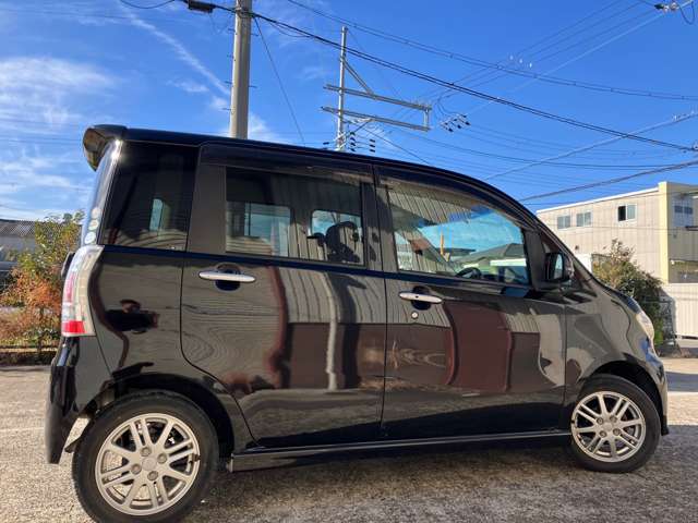 2010 Daihatsu Tanto Exe – thumbnail 3