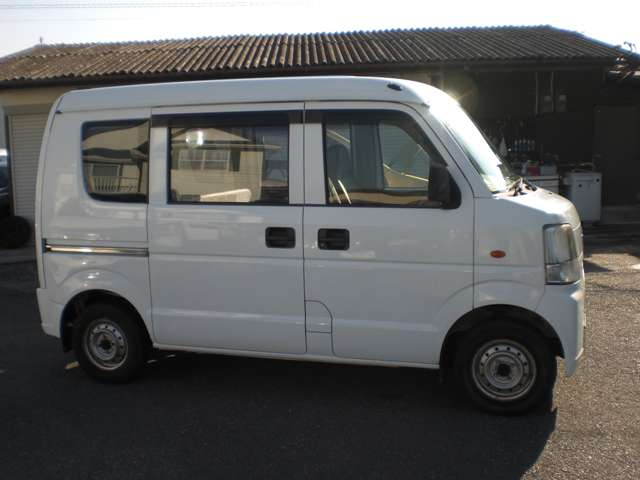 2010 Suzuki Every – thumbnail 4