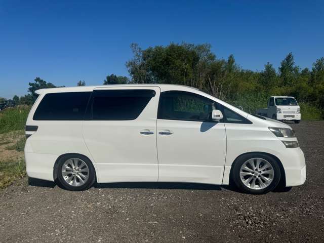 2010 Toyota Vellfire – thumbnail 4