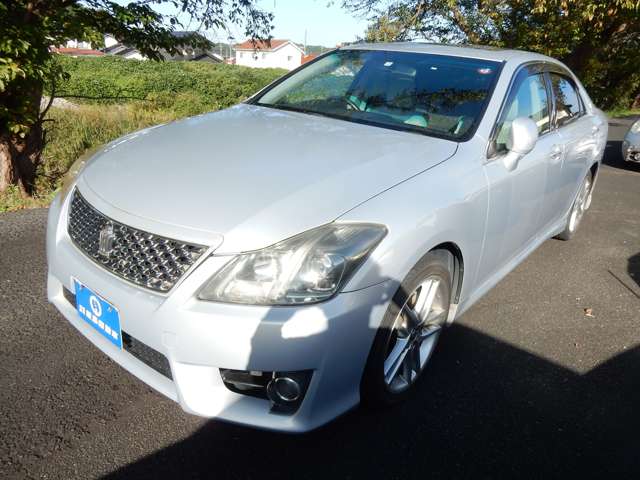 2010 Toyota Crown Athlete – thumbnail 2