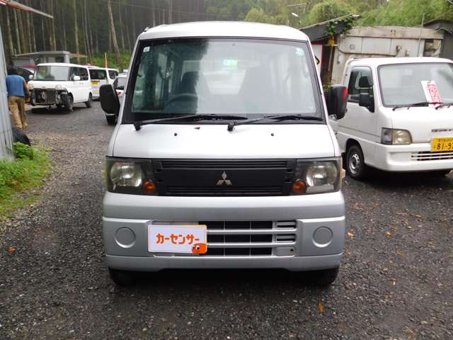 2008 Mitsubishi Minicab Van – thumbnail 2