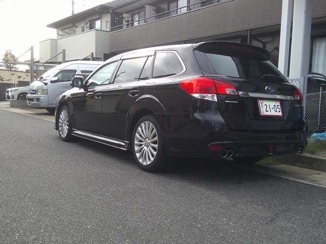 2009 Subaru Legacy Touring Wagon – thumbnail 3
