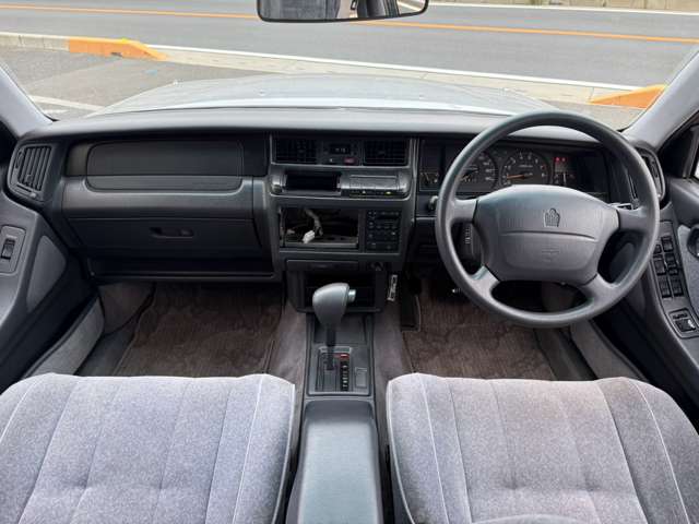 1998 Toyota Crown Wgn – thumbnail 3