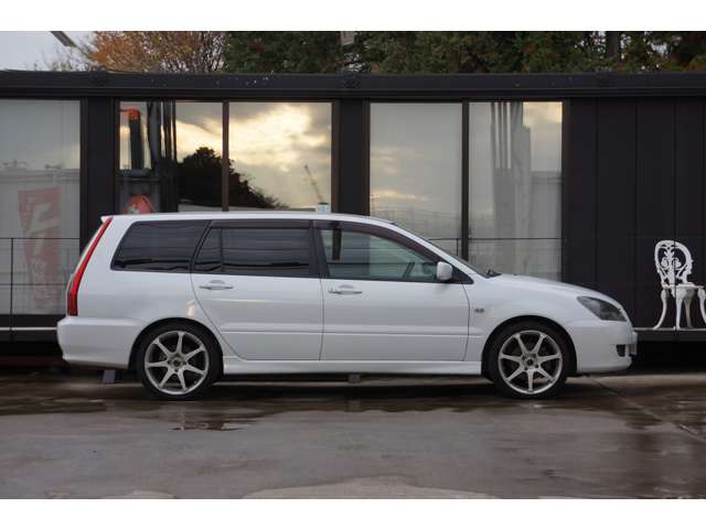 2004 Mitsubishi Lancer Wagon – thumbnail 4