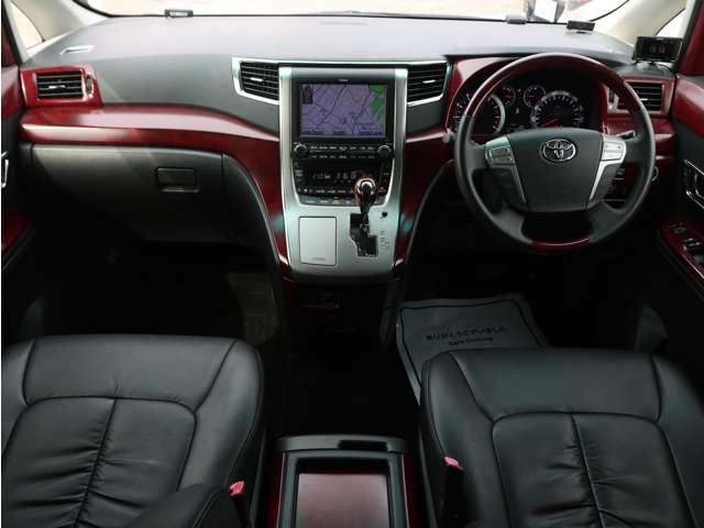 2008 Toyota Alphard – thumbnail 4