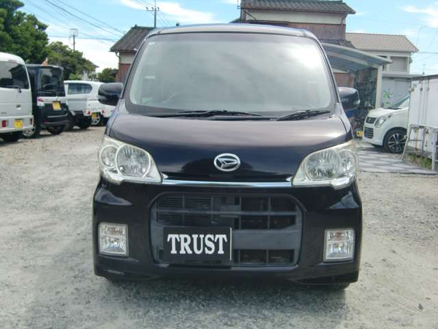 2010 Daihatsu Tanto Exe – thumbnail 3