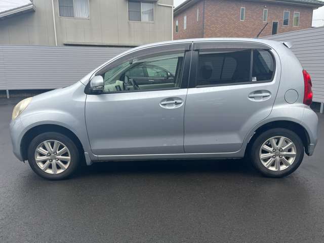 2010 Daihatsu Boon – thumbnail 4