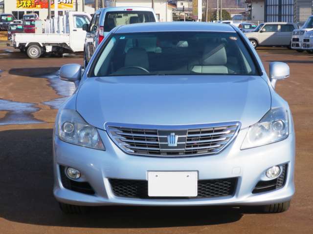 2008 Toyota Crown Hybrid – thumbnail 2
