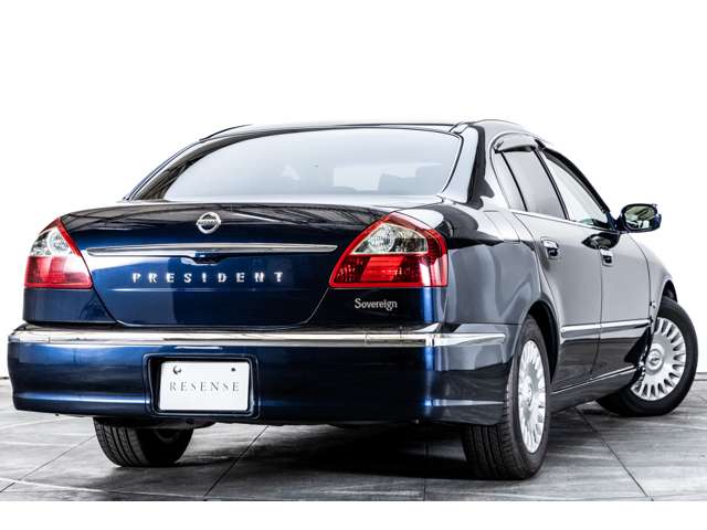 2004 Nissan President – thumbnail 3