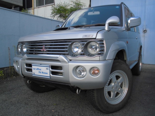 2001 Mitsubishi Pajero Mini