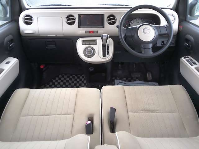 2010 Daihatsu Mira Cocoa – thumbnail 2