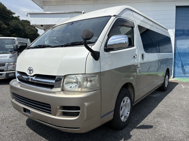 2005 Toyota Hiace