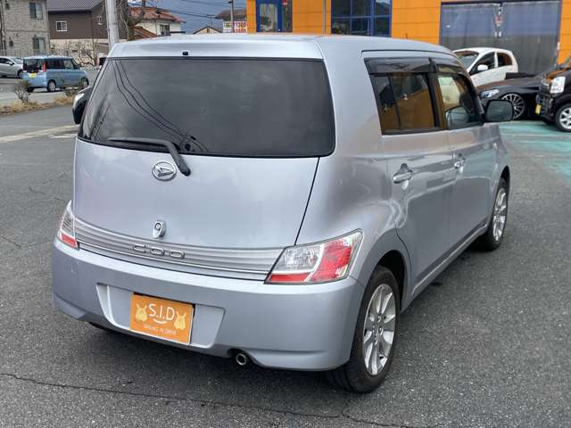 2010 Daihatsu Coo – thumbnail 3