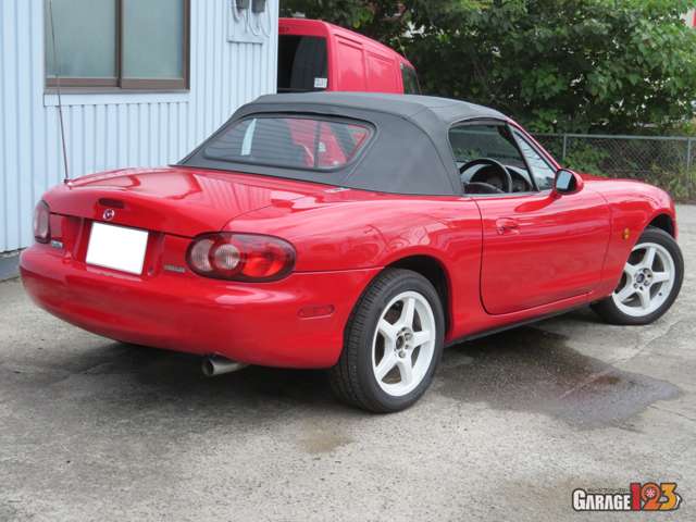 2004 Mazda Roadster – thumbnail 4