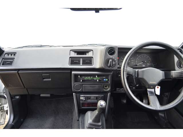 1986 Toyota Sprinter Trueno Hatchback – thumbnail 3