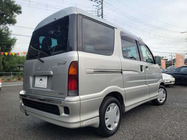 2003 Daihatsu Atrai 7 – thumbnail 2
