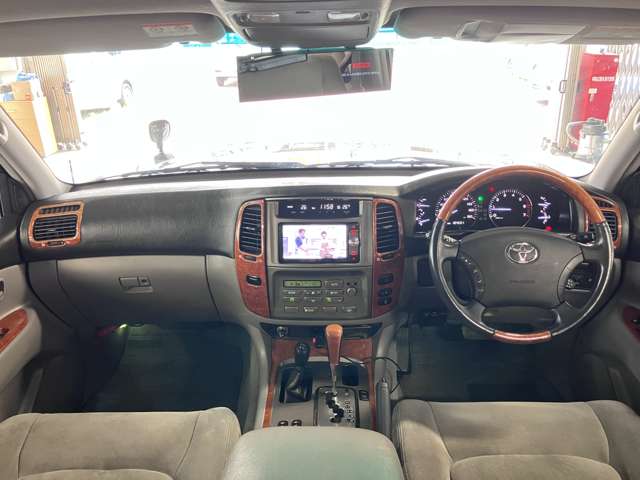 2005 Toyota Land Cruiser 100 – thumbnail 3