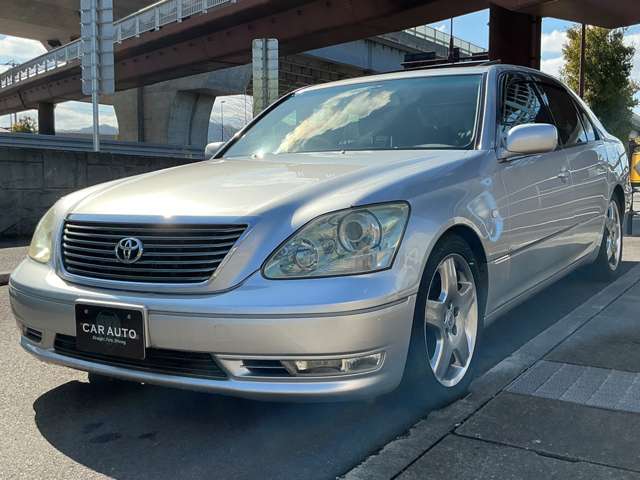 2004 Toyota Celsior – thumbnail 4