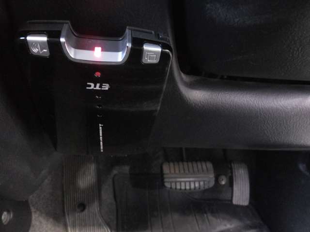 2010 Mitsubishi Pajero Mini – thumbnail 4
