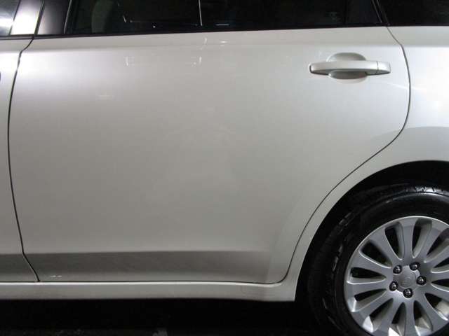 2009 Subaru Exiga – thumbnail 4