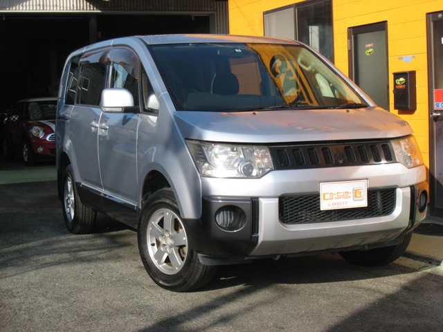 2009 Mitsubishi Delica D:5