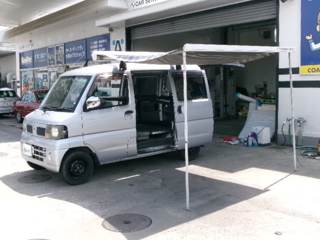2010 Mitsubishi Minicab Van