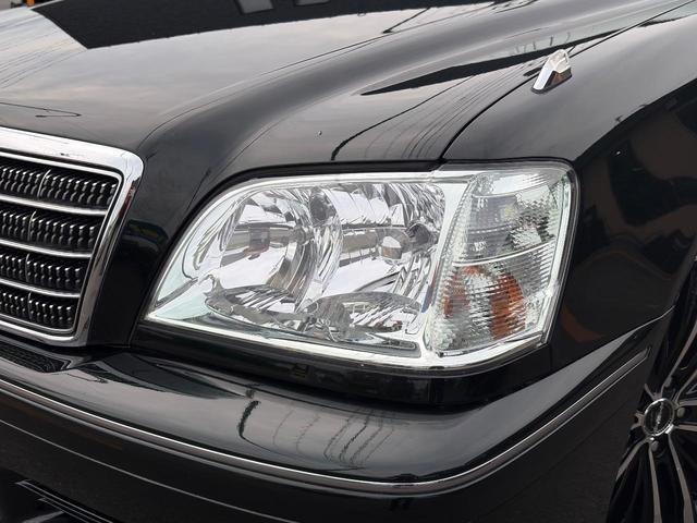2003 Toyota Crown Royal – thumbnail 4