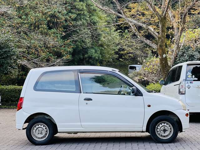 2004 Mitsubishi Minica – thumbnail 4