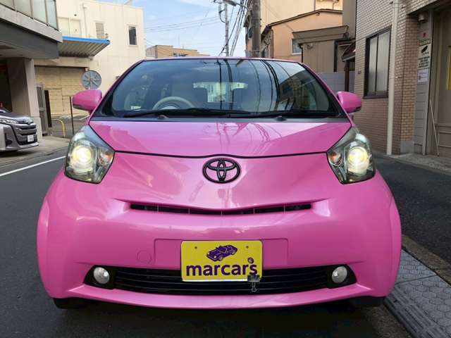 2010 Toyota iQ – thumbnail 2
