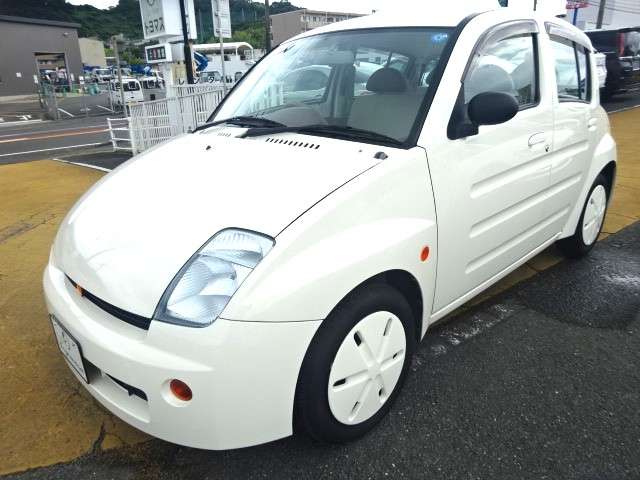 2002 Toyota WiLL – thumbnail 4