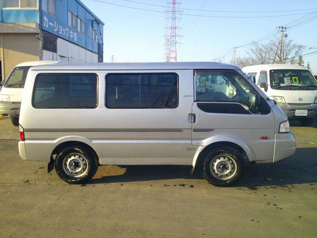 2009 Mazda Bongo Van – thumbnail 4