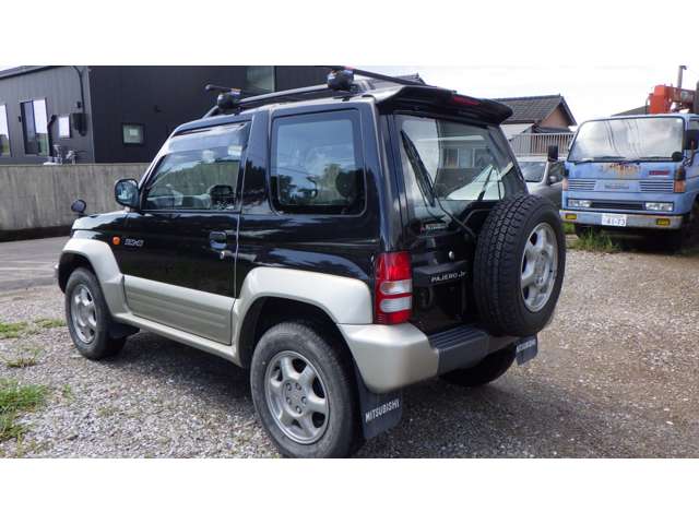 1996 Mitsubishi Pajero Junior – thumbnail 3