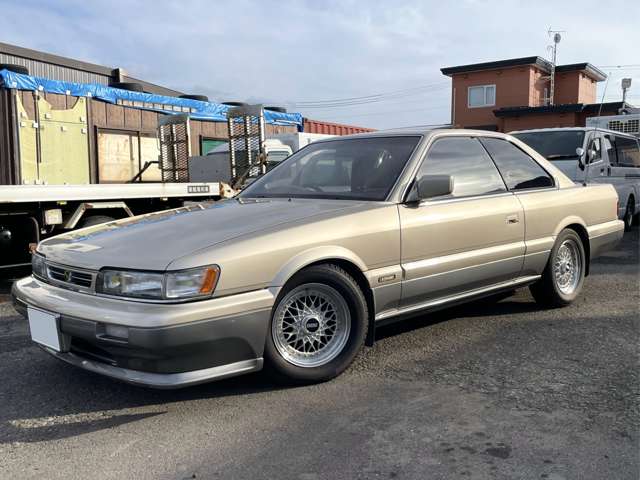 1991 Nissan Leopard – thumbnail 4