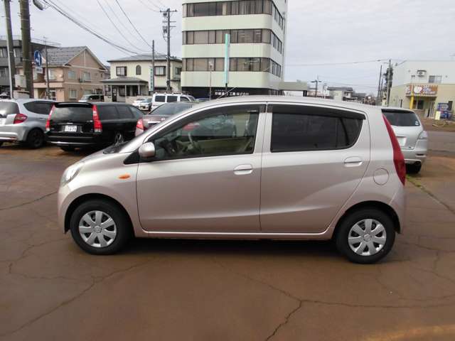 2009 Daihatsu Mira – thumbnail 2