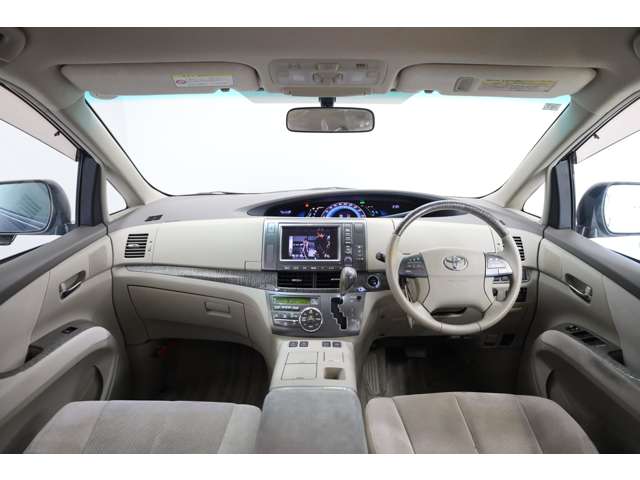 2009 Toyota Estima Hybrid – thumbnail 4
