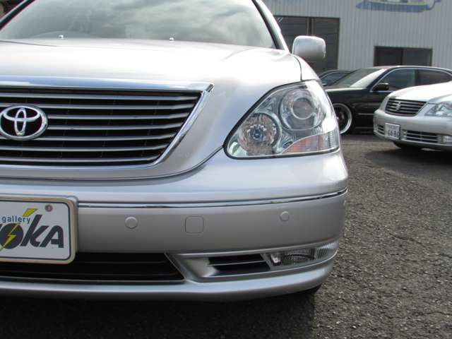 2003 Toyota Celsior – thumbnail 4