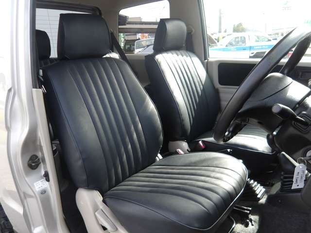 2004 Mitsubishi Pajero Mini – thumbnail 3