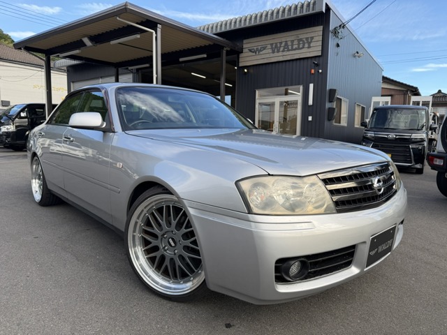 2002 Nissan Gloria