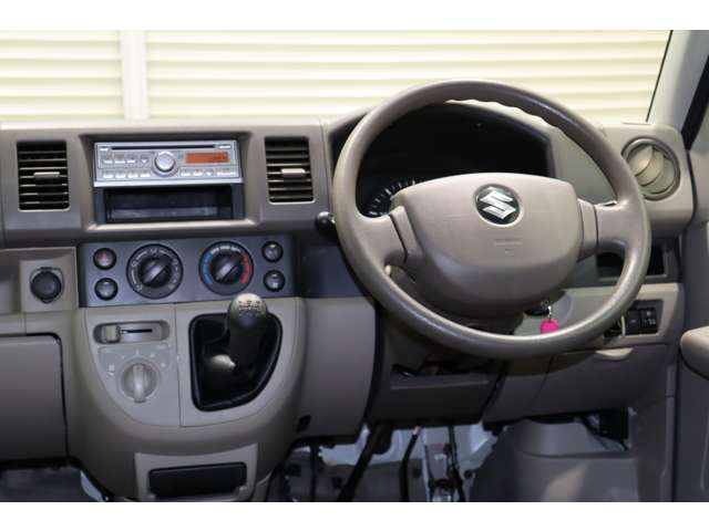 2010 Suzuki Every – thumbnail 3