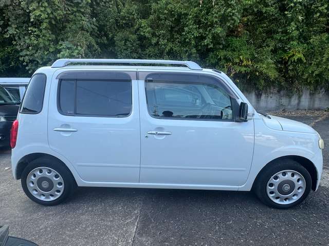 2010 Daihatsu Mira Cocoa – thumbnail 4