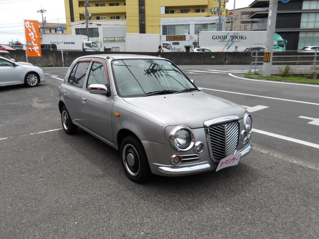 1999 Nissan March