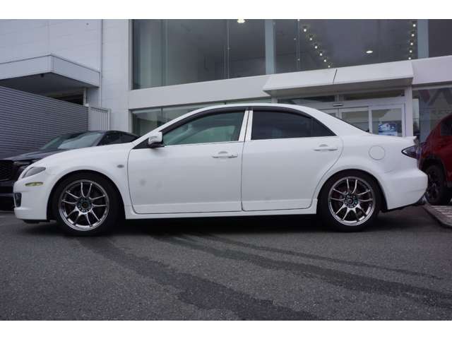 2005 Mazda Atenza – thumbnail 3