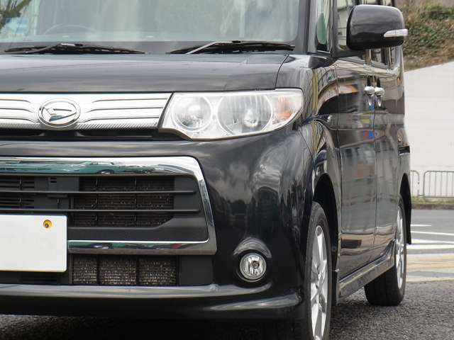 2010 Daihatsu Tanto – thumbnail 3