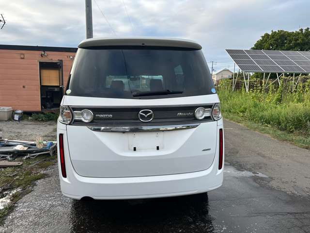 2010 Mazda Biante – thumbnail 4