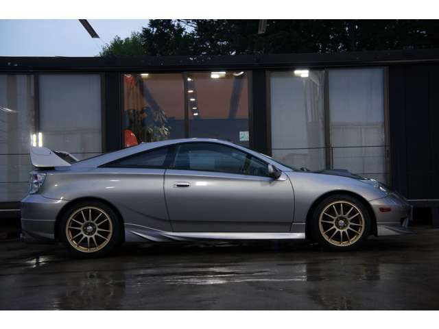 2005 Toyota Celica – thumbnail 4