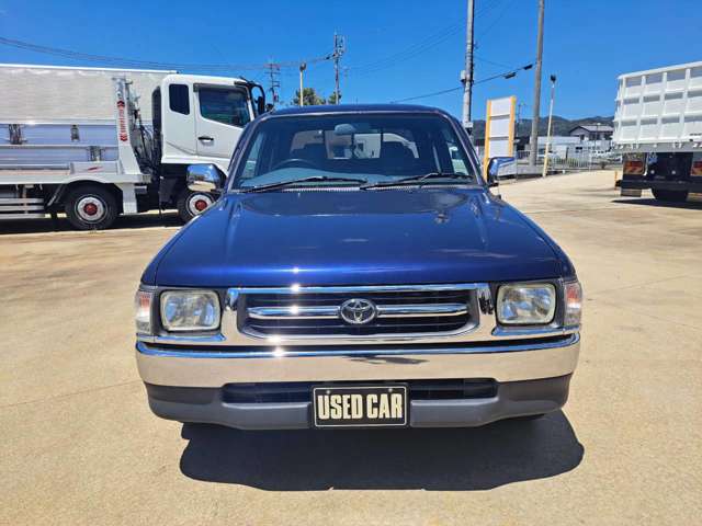 2000 Toyota Hilux – thumbnail 2