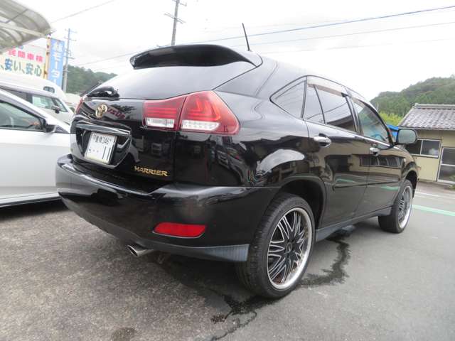 2005 Toyota Harrier – thumbnail 3